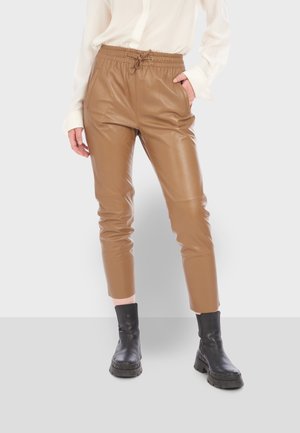 GIFT - Leather trousers - coffee