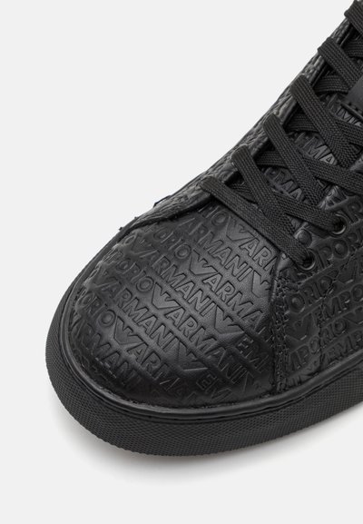 Emporio Armani ALLOVER LOGO - Baskets basses - black