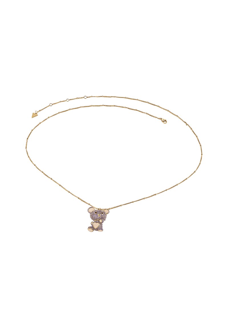 Gouden ketting met een teddybeer hanger versierd met paarse edelstenen, gedetailleerd met een hartvorm, aan een delicate ketting.
