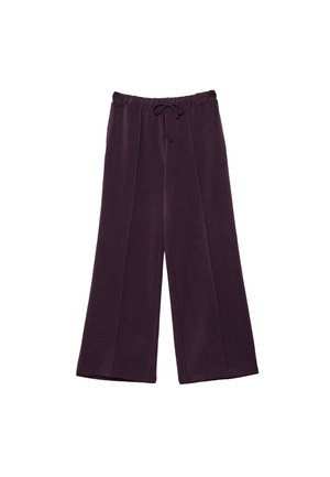 Hlače širokih nogavice iz temno vijolične tkanine, z elastičnim pasom in vrvico ter navpičnimi šivi, ki tečejo spredaj.