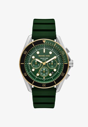 Orologio con cinturino in silicone verde e quadrante rotondo verde. Caratteristiche includono dettagli dorati, tre sottodiali e una ghiera nera con marcatori dei minuti.