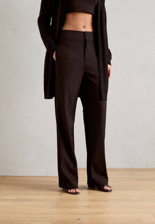 TROUSERS LYKKE - Trousers