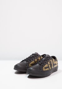Converse Tenisky - black