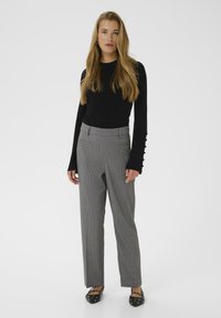 Kaffe Kalhoty - grey melange   chalk stripe