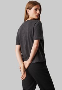Calvin Klein Performance T-Shirt sport - charcoal