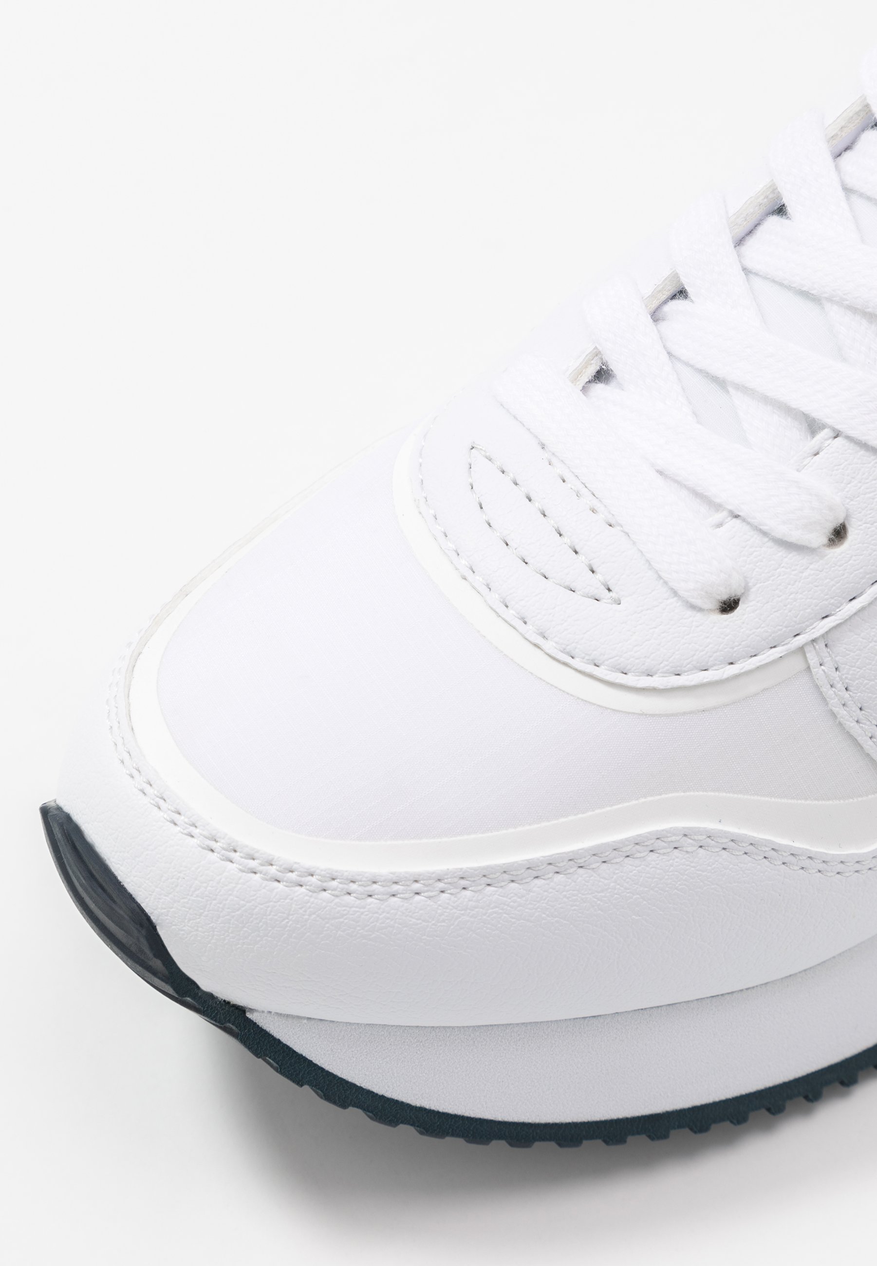 tommy hilfiger active city