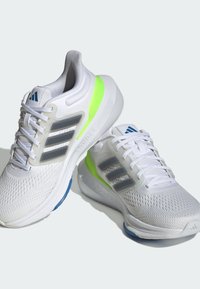 adidas Performance ULTRABOUNCE J - Scarpe da corsa su strada - cloud white   core black   lucid lemon