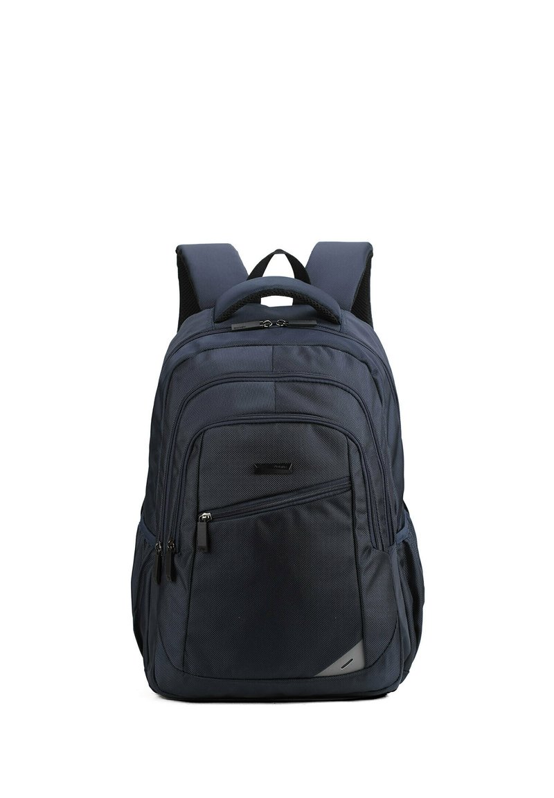 Zaino blu navy con tessuto testurizzato, spallacci doppi, manico superiore, molteplici scomparti e dettaglio accentato triangolare.