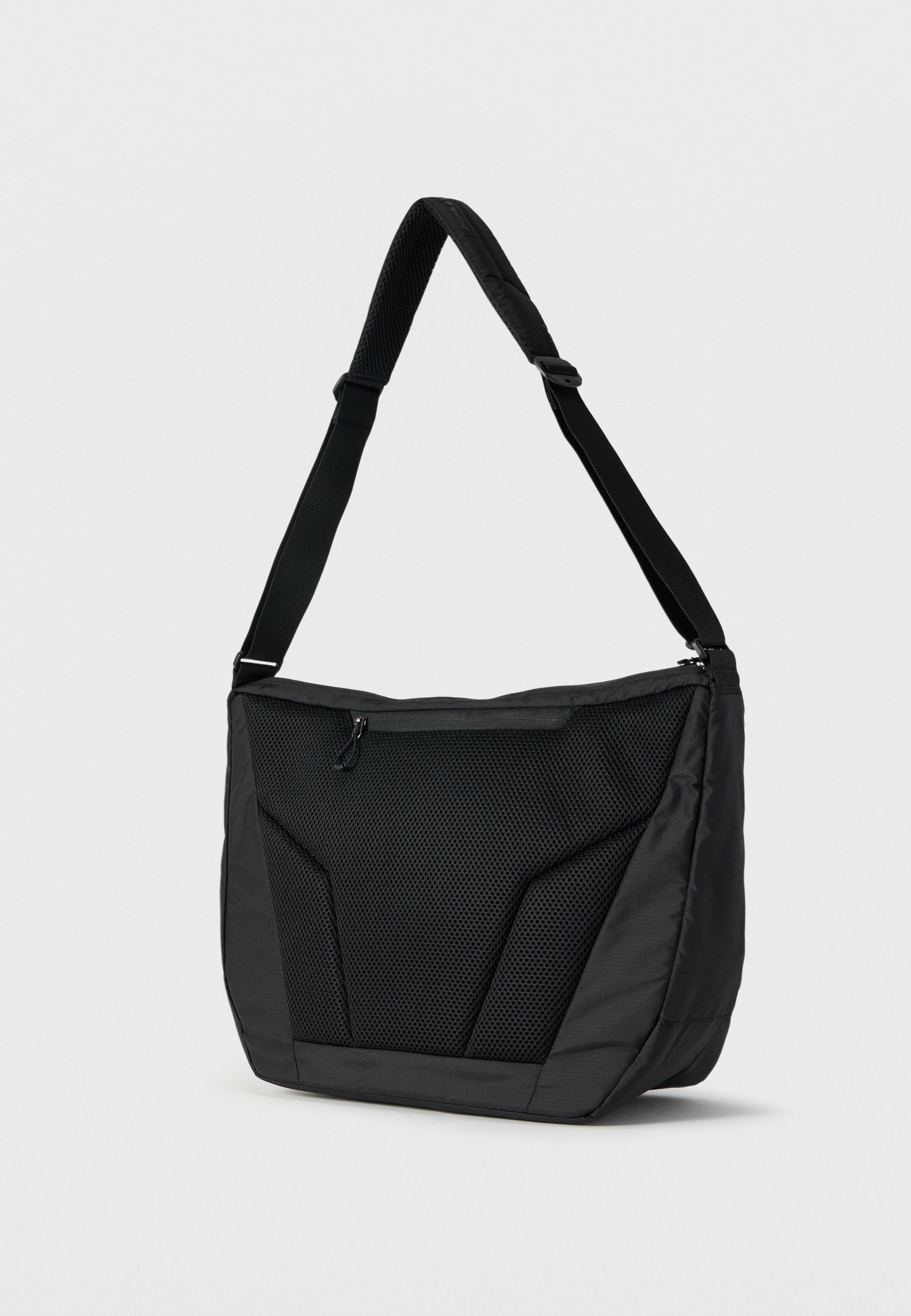 Salomon ACS SHOULDER BAG UNISEX - Cross body bag - black - Zalando