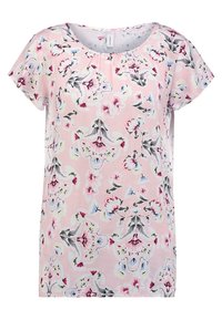 Blomsterbluse med korte ærmer i blødt pink stof. Har en rund halsudskæring og et multifarvet blomsterdesign med sorte og grønne detaljer.