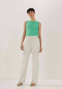 someday. SLIM FIT RIB - Top - green apple