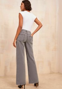Friends Like These REGULAR FIT - WIDE LEG - Flared-farkut - grey