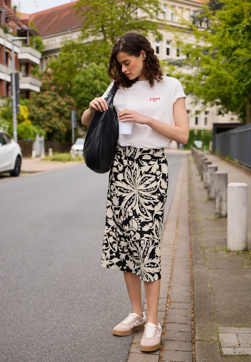 midi skirt floral skirt t shirt