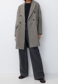 PULL&BEAR Abrigo clásico - brown