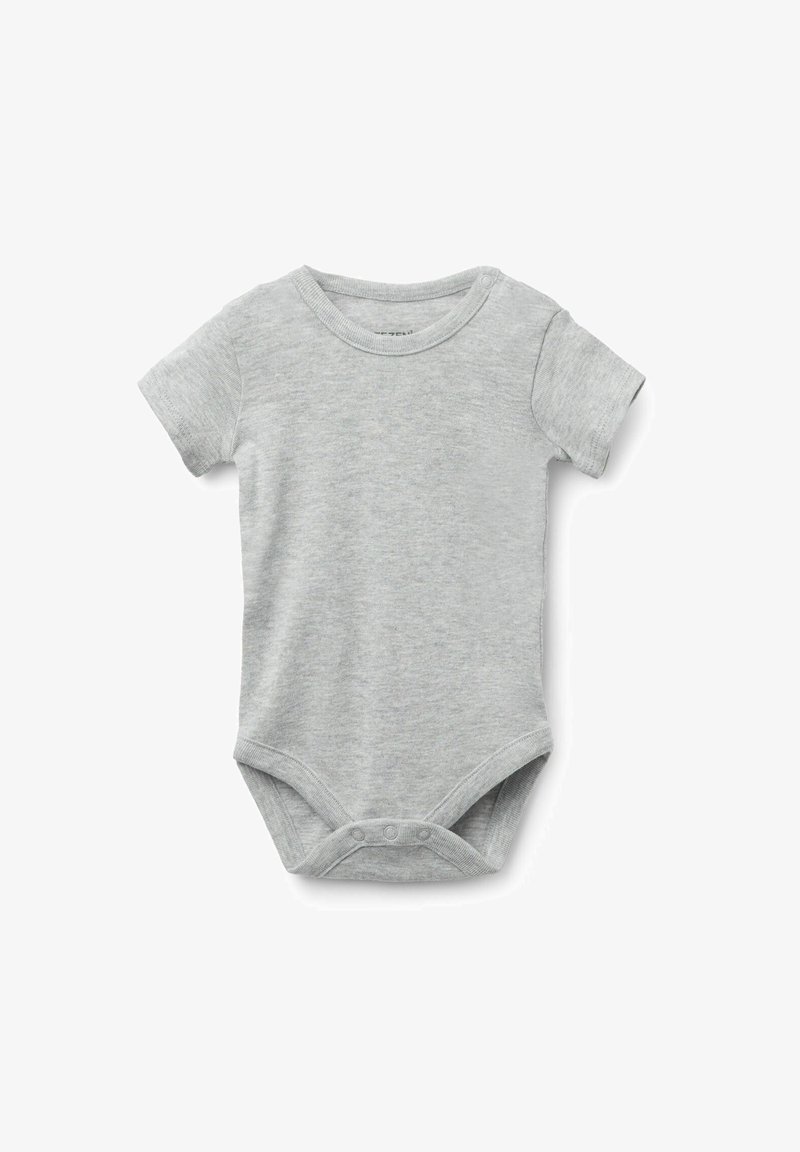 Krátký rukáv dětský overálek světle šedé barvy, vyrobený z jemné bavlny. Má kulatý výstřih a patentky na dně pro snadné obléknutí.