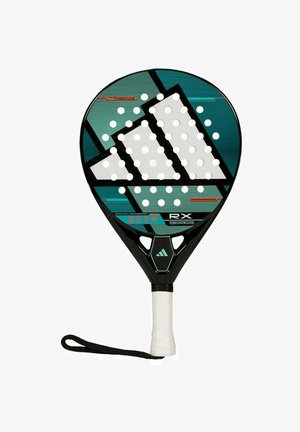 Paddle tennisracket met een zwart en turquoise oppervlak, gaten voor grip en een wit handvat met textuur. Heeft een geometrisch ontwerp.