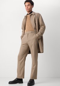 HUGO TARO - Παντελόνι - dark brown