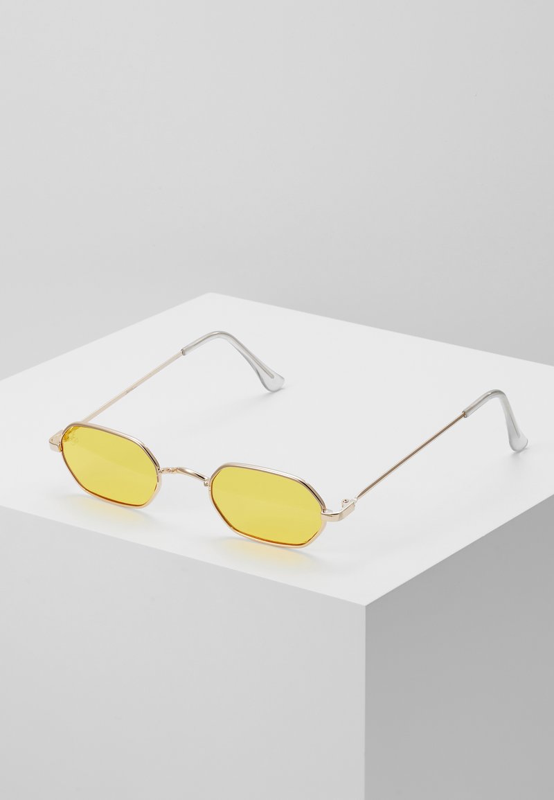 Herren Taschen & Koffer | Jeepers Peepers Sonnenbrille gold/yellow lens/goldfarben - NI89640 Herren Taschen & Koffer | Jeepers Peepers Sonnenbrille gold/yellow lens/goldfarben - NI89640