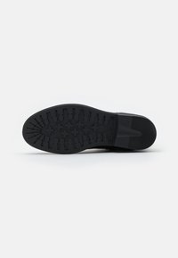 s.Oliver Stivaletti - black