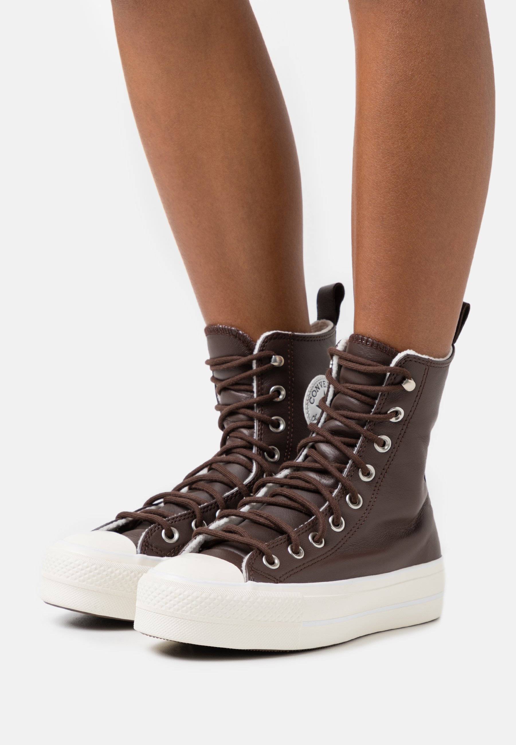 converse montante marron converse montante marron