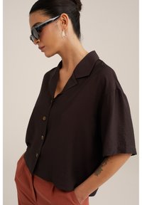 WE Fashion WE STUDIO - Pogājama blūze - black