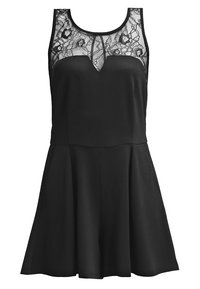 Robe noire sans manches avec superposition de dentelle florale sur le haut de la poitrine et les épaules, corsage ajusté et jupe évasée.