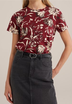 T-Shirt print - metallic red