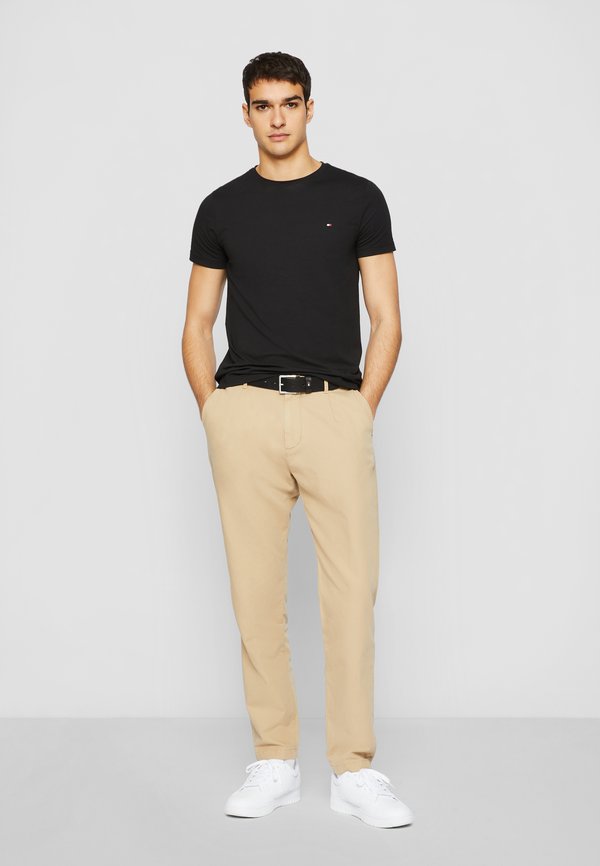 CORE STRETCH SLIM NECK TEE - Basic T-shirt2