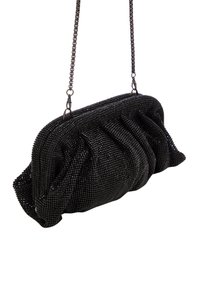 Mustakangasta helmillä koristeltu clutch-laukku, jossa on rypytetty muotoilu. Laukussa on ketjuhihna ja sujuvat, pyöristetyt reunat. Kompakti muoto ja teksturoitu pinta.