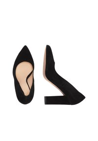 Scarpe con tacco alto in suede nero con punta affilata, design con ritagli aperti e tacco largo a blocco. Tessuto liscio con suola rinforzata.