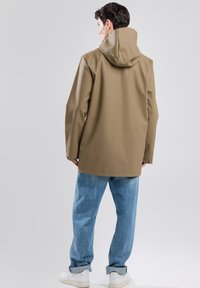 America Today Impermeabile - earth