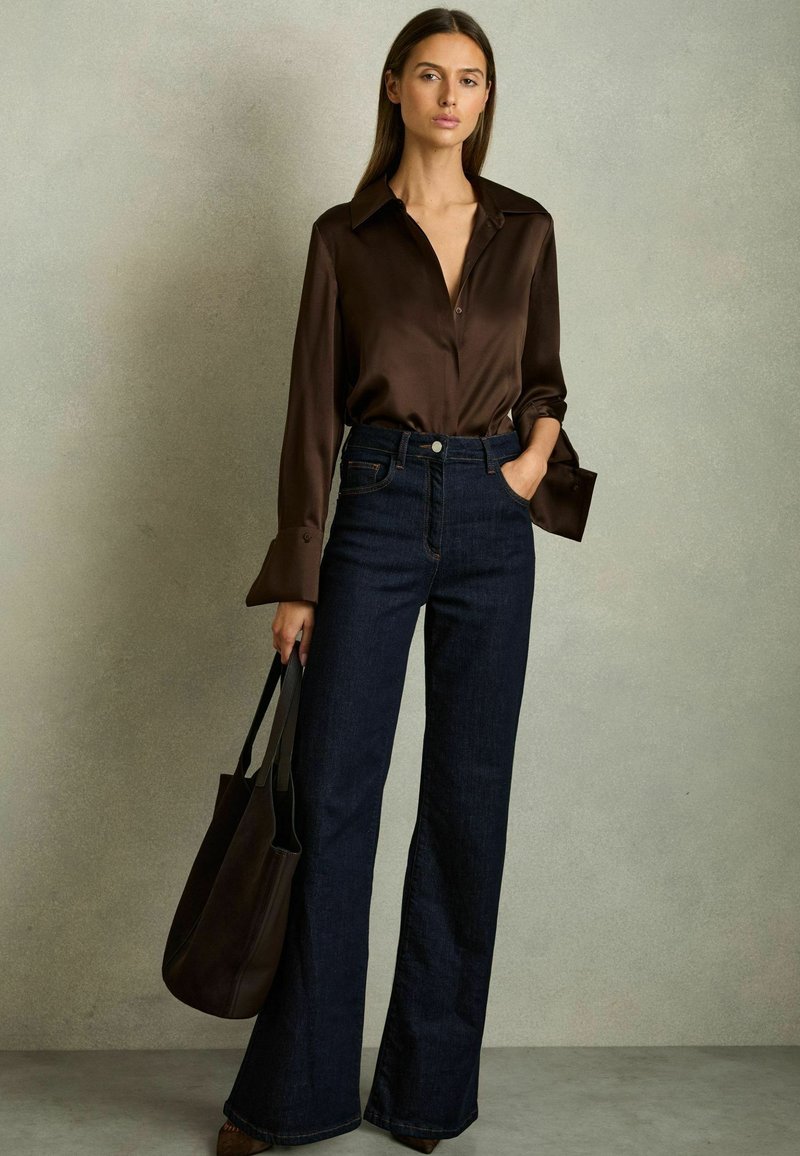 Reiss REGULAR FIT  - Overhemdblouse - chocolate