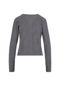 Šedý dlouhý rukáv top s texturovanou tkaninou, přiléhavým střihem a mírně zaobleným výstřihem. Zadní pohled ukazuje švové detaily.