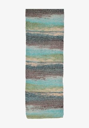 Višebojni tepih s mješavinom mekih tirkiznih, zelenih, bež i tamnosivih pruga, s teksturiranom, dlakavom površinom.