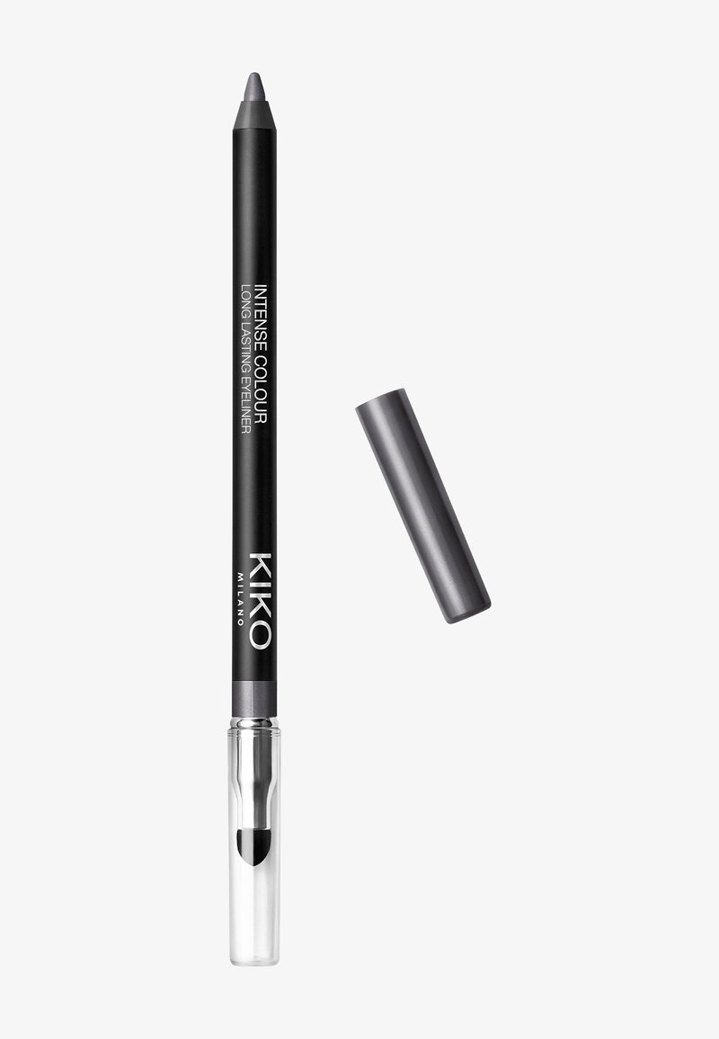 Eyelinerit, joissa musta sylinterimäinen runko, harmaa kärki ja kirkas kansi. Tekstinä valkoisella fontilla: "INTENSE COLOUR LONG LASTING EYELINER".