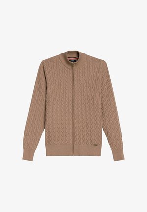 Brązowy robiony na drutach kardigan z zamkiem błyskawicznym z przodu, z wzorem w warkocze oraz ściągaczami u rękawów i na dole. Lekka tkanina o gładkiej fakturze.