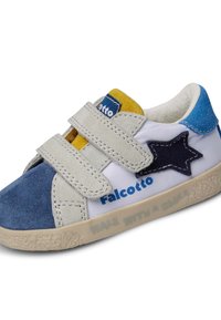 Baskets à velcro avec un mélange de suède bleu, de textile blanc et d'accents gris. Présente un motif d'étoiles navy et un détail supérieur jaune. Semelle en caoutchouc.