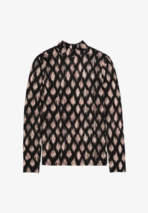 Langemouwen top met een hoge hals, zwarte stof met een beige en roze ruitpatroon, zachte textuur en aansluitende pasvorm.