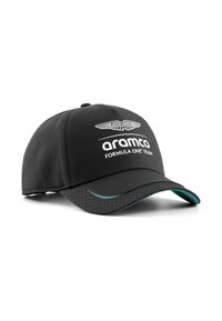 Gorra negra con visera curva, que presenta logotipos blancos en la parte frontal. Interior texturizado en gris con un sutil patrón geométrico y acentos en turquesa.