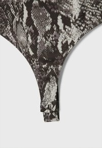 Stradivarius DRAPED HALTER - Top - stone