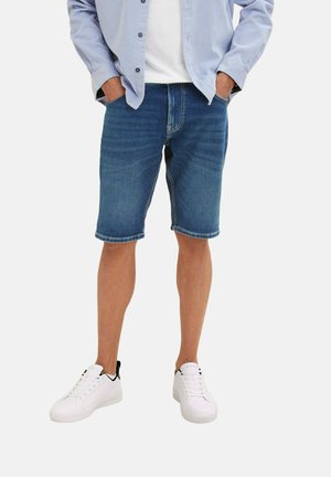 JOSH - Jeans Shorts - tinted blue denim