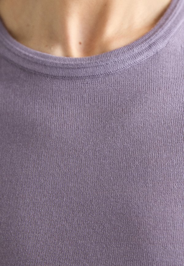 MAE  - Basic T-shirt - purple ridge2