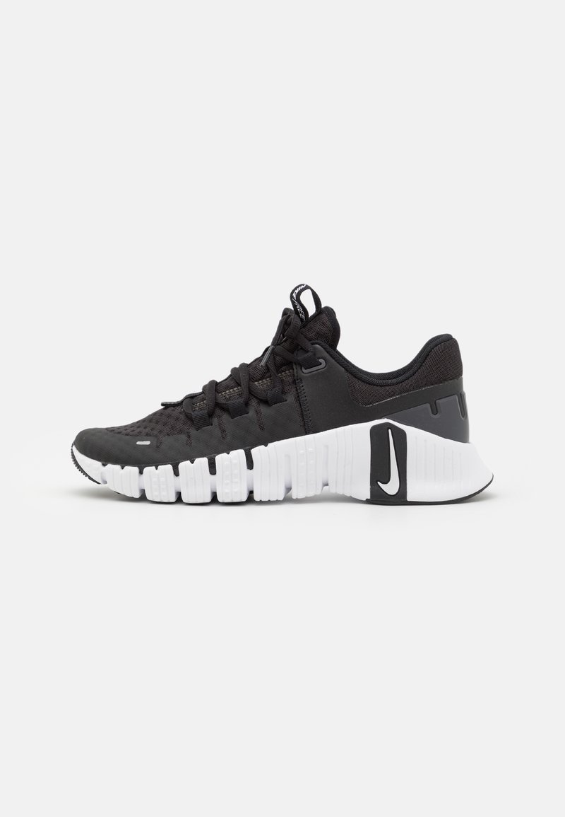 Nike Performance - FREE METCON 5 - Edzőcipő - black/white/anthracite, Nagyítás