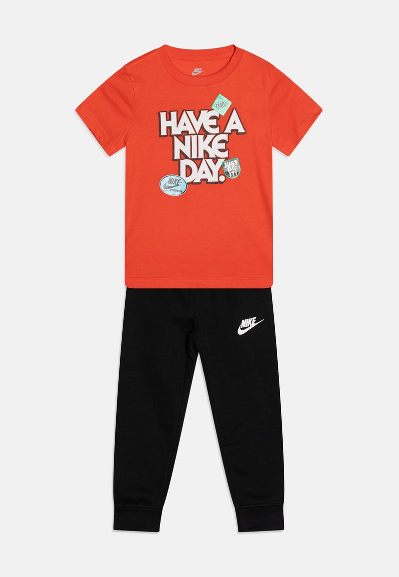 Nike Sportswear T-shirt print zwart