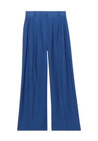 Pantalon bleu à jambes larges avec plis à la taille, fabriqué dans un tissu lisse. Il présente des passants de ceinture et un design épuré et minimaliste.