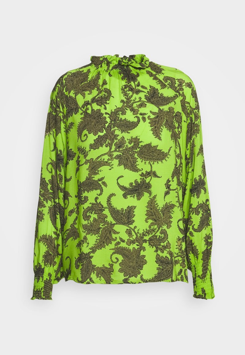 Grön långärmad blus med en rynkad halsringning och intrikata mörkbruna paisleymönster. Tillverkad av lätt och slätt tyg.