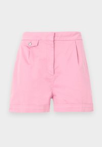 Růžové bavlněné šortky s vysokým pasem, vpředu s plisé, bočními kapsami, ohrnutými lemy a stříbrným knoflíkem na klopě levé kapsy.