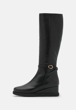 Wedge boots - black