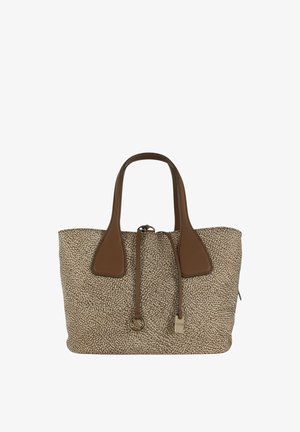 Borsa tote beige con trama, manici in pelle marrone e chiusura con coulisse con anello e dettagli a targhetta in metallo.