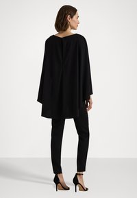 Lauren Ralph Lauren BELTED CAPE GEORGETTE JUMPSUIT - Ολόσωμη φόρμα - black